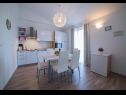 Apartamenty Damir - with garden: A1(6) Kastel Stafilic - Riwiera Split  - Apartament - A1(6): kuchnia z jadalnią
