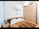 Apartamenty Knez 1 - 50 m from beach: A3(4) Podstrana - Riwiera Split  - Apartament - A3(4): sypialnia