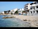 Apartamenty Vini- beautiful garden and terrase A4(4+2) Podstrana - Riwiera Split  - plaża