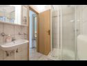 Apartamenty Vini- beautiful garden and terrase A4(4+2) Podstrana - Riwiera Split  - Apartament - A4(4+2): łazienka z WC