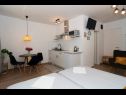 Apartamenty Edvard - garden terrace : SA1- zeleni (2), SA2- plavi (2) Split - Riwiera Split  - Studio apartament - SA1- zeleni (2): interier