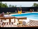 Dom wakacyjny Pax - with pool: H(4+2) Marina - Riwiera Trogir  - Chorwacja  - basen