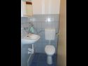 Apartamenty Luka - pet friendly A1(4+2) Seget Donji - Riwiera Trogir  - Apartament - A1(4+2): łazienka z WC