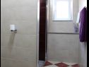 Apartamenty Milka - 100m from the sea A1(4), A2(2+1) Seget Donji - Riwiera Trogir  - Apartament - A1(4): łazienka z WC
