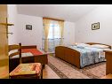 Apartamenty VV A1(2+1), A2(5), A3(7) Seget Vranjica - Riwiera Trogir  - Apartament - A2(5): sypialnia