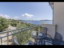 Apartamenty Mil - 80m from the sea A1(4+1), A2(2) Sevid - Riwiera Trogir  - Apartament - A2(2): balkon
