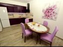 Apartamenty MeMi - great location, modern & parking: A1 Marin(4) Trogir - Riwiera Trogir  - Apartament - A1 Marin(4): kuchnia z jadalnią