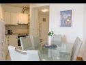 Apartamenty Pery - 2 bedroom sea view apartment: A1(4+1) Trogir - Riwiera Trogir  - Apartament - A1(4+1): kuchnia z jadalnią