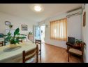 Apartamenty Ivanka - 200 m from sea: A1(4) Trogir - Riwiera Trogir  - Apartament - A1(4): pokój dzienny