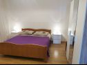 Apartamenty Marija - 10m from beach: A1(4+1), A2(6), A3(6+2) Trogir - Riwiera Trogir  - Apartament - A1(4+1): sypialnia