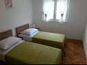 Apartamenty Branko - close to the sea : A1(4+1) Vinisce - Riwiera Trogir  - Apartament - A1(4+1): sypialnia