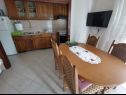 Apartamenty Srđan - 10 m from the beach : A1(4), A2(2+1), A3(4+1) Vinisce - Riwiera Trogir  - Apartament - A2(2+1): kuchnia z jadalnią