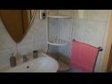 Apartamenty Fuzu - 50 m from sea: A2(2+1), SA3(2) Bibinje - Riwiera Zadar  - Studio apartament - SA3(2): łazienka z WC