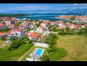 Apartamenty Ivan - modern & close to center: A1(4), A2(2+2) Nin - Riwiera Zadar  - roślinność (dom i otoczenie)