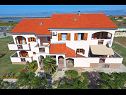 Apartamenty Armitage - family friendly: A1(4), A2(4+1), A3(2+1), A4(2+1), A5(2+1) Privlaka - Riwiera Zadar  - dom