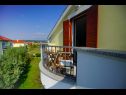 Apartamenty Secret Garden A2(2+2), A4(2+2) Razanac - Riwiera Zadar  - Apartament - A2(2+2): tarasa