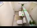 Apartamenty Secret Garden A2(2+2), A4(2+2) Razanac - Riwiera Zadar  - Apartament - A4(2+2): łazienka z WC