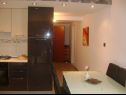 Apartamenty Darko - 30 m from beach : A2(3+1), A4(3), SA5(3) Sukosan - Riwiera Zadar  - Apartament - A2(3+1): kuchnia z jadalnią
