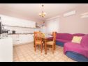 Apartamenty Dama - 10 m from beach: A1(6+1) Sukosan - Riwiera Zadar  - Apartament - A1(6+1): kuchnia z jadalnią