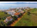 Apartamenty Anita - 100 m from the beach: A1(2+2), SA2(2+2), A3(2+2), A4(2+2) Sukosan - Riwiera Zadar  - detal (dom i otoczenie)