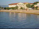 Apartamenty Vanja - terrace & BBQ A1(4+2), A2(4+1) Vir - Riwiera Zadar  - plaża