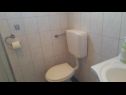 Apartamenty Vanja - terrace & BBQ A1(4+2), A2(4+1) Vir - Riwiera Zadar  - Apartament - A2(4+1): łazienka z WC