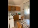 Apartamenty Tihana - 200 m from sea: A1(4+1) Vir - Riwiera Zadar  - Apartament - A1(4+1): kuchnia z jadalnią