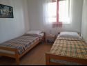 Apartamenty Vanja - terrace & BBQ A1(4+2), A2(4+1) Vir - Riwiera Zadar  - Apartament - A2(4+1): sypialnia