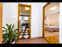 Apartamenty Petin - 5m from the sea: A1(2+2), A2(2+2) Zadar - Riwiera Zadar  - Apartament - A1(2+2): korytarz