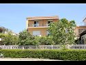 Apartamenty i pokoje Jagoda - comfy and cozy : A1 Lijevi (3+2), A2 Desni (3+2), R1(4) Zadar - Riwiera Zadar  - dom
