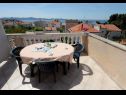 Apartamenty Ankica - 150 m from beach: A1(2+2), A2(5), A3(4+1), A4(2+2) Zadar - Riwiera Zadar  - Apartament - A2(5): tarasa