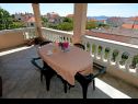Apartamenty Ankica - 150 m from beach: A1(2+2), A2(5), A3(4+1), A4(2+2) Zadar - Riwiera Zadar  - Apartament - A4(2+2): tarasa