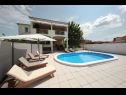 Apartamenty Max - luxurious with pool: A1(6+2) Zadar - Riwiera Zadar  - dom