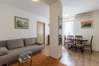 Apartamenty Neda - charming and comfy : A1(3) Split - Riwiera Split 