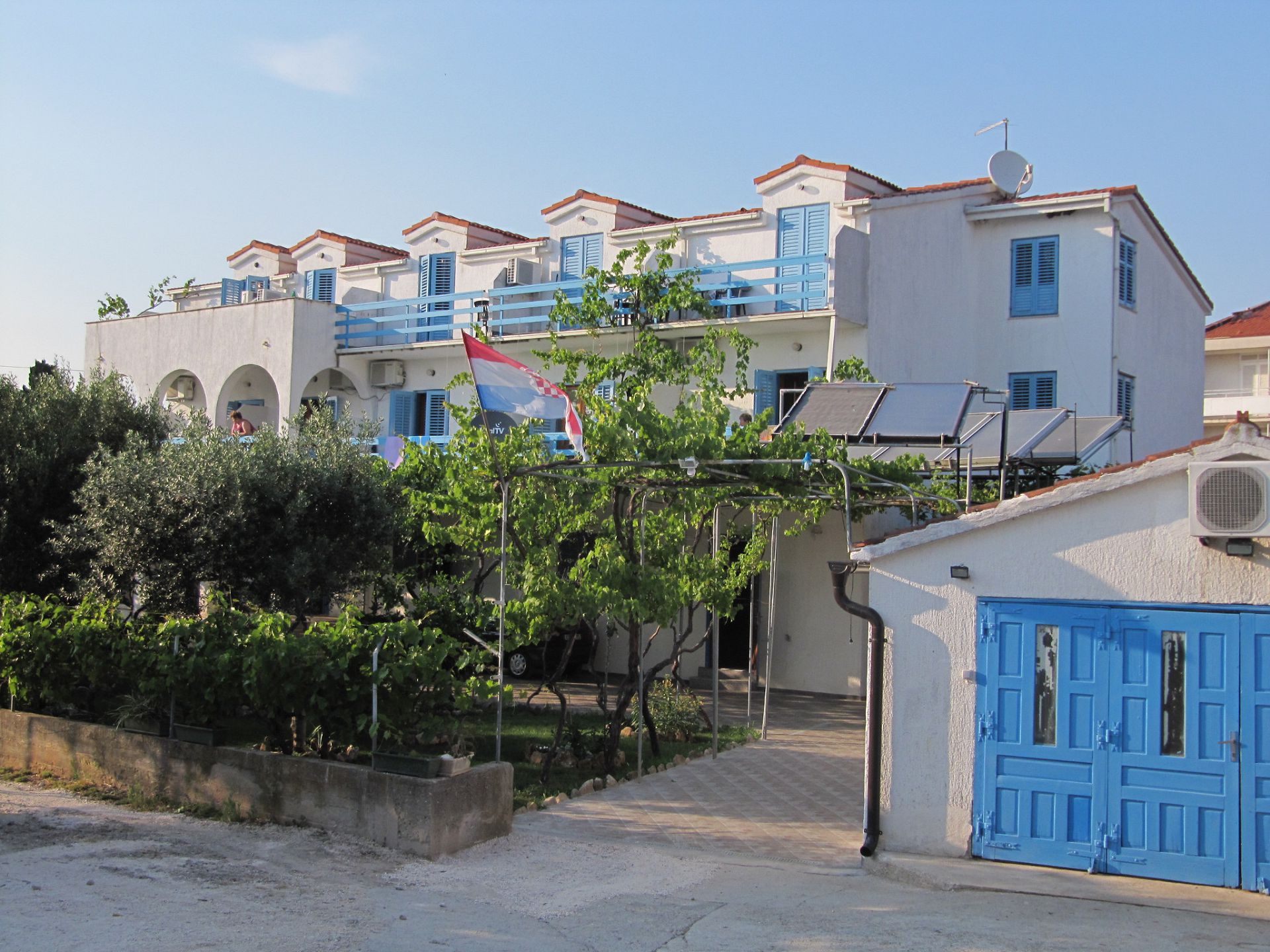 Apartamenty Blue - 200 m from sea: A11(2+2), A12(2+2), SA13(3), SA14(3), A15(2+2), A16(2+2) Sucuraj - Wyspa Hvar 