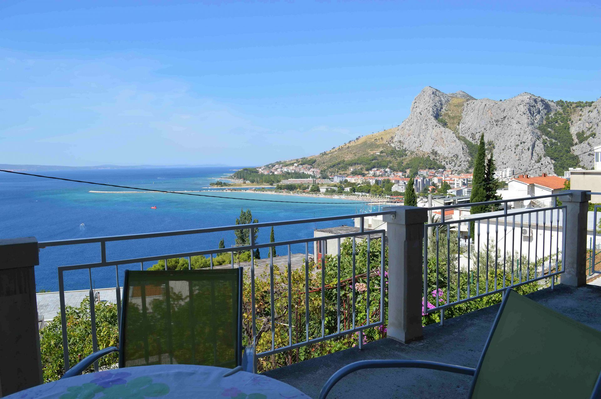 Apartamenty Iva - with beautiful view: A1(4+1) Omis - Riwiera Omis 