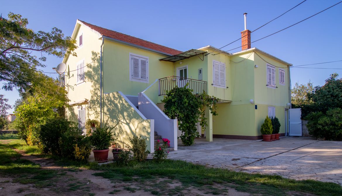 Apartamenty Mir - family apartments with garden terrace A1(4), A2(2) Zaton (Zadar) - Riwiera Zadar 