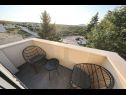 Dom wakacyjny Villa Milka - heated pool: H(12) Sveti Filip i Jakov - Riwiera Biograd  - Chorwacja  - H(12): balkon
