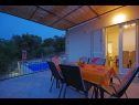 Dom wakacyjny Tonko - open pool: H(4+1) Postira - Wyspa Brac  - Chorwacja  - H(4+1): tarasa