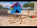 Dom wakacyjny Diana - pool and terrace: H(4+1) Pucisca - Wyspa Brac  - Chorwacja  - plac zabaw dla dzieci