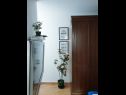 Apartamenty Andro - 30 m from sea: A1(2) Supetar - Wyspa Brac  - Apartament - A1(2): korytarz
