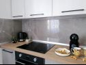 Apartamenty Lilac - 100m from pebble beach : A1(7) Arbanija - Wyspa Ciovo  - Apartament - A1(7): kuchnia