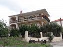 Apartamenty Ante - 50m from the sea: A2(2+2) Okrug Gornji - Wyspa Ciovo  - dom