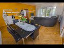Apartamenty Ljuba - nice garden: A2(4+1) Plavi, A4(8+1), A1(2+2) Okrug Gornji - Wyspa Ciovo  - Apartament - A4(8+1): pokój dzienny
