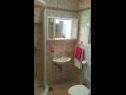 Dom wakacyjny Filip - comfortable: H(6+2) Okrug Gornji - Wyspa Ciovo  - Chorwacja  - H(6+2): łazienka z WC