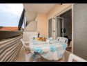 Apartamenty Naki - terrace & free parking: Studio(2+1), A2(6+1) Slatine - Wyspa Ciovo  - Apartament - A2(6+1): tarasa