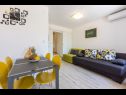 Apartamenty Mario - 50 m from sea : A1(2+2) Novi Vinodolski - Riwiera Crikvenica  - Apartament - A1(2+2): pokój dzienny