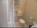 Apartamenty Marija - seaview: A1(2+1), A2(4), A3(2), A4(6+2) Novi Vinodolski - Riwiera Crikvenica  - Apartament - A2(4): łazienka z WC