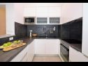 Apartamenty Leo - sea view & comfortable: A1(6) Ploce - Riwiera Dubrownik  - Apartament - A1(6): kuchnia