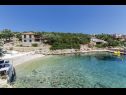 Apartamenty Maca - seafront: A1(5), A2(6+1) Zatoka Zarace (Gdinj) - Wyspa Hvar  - plaża